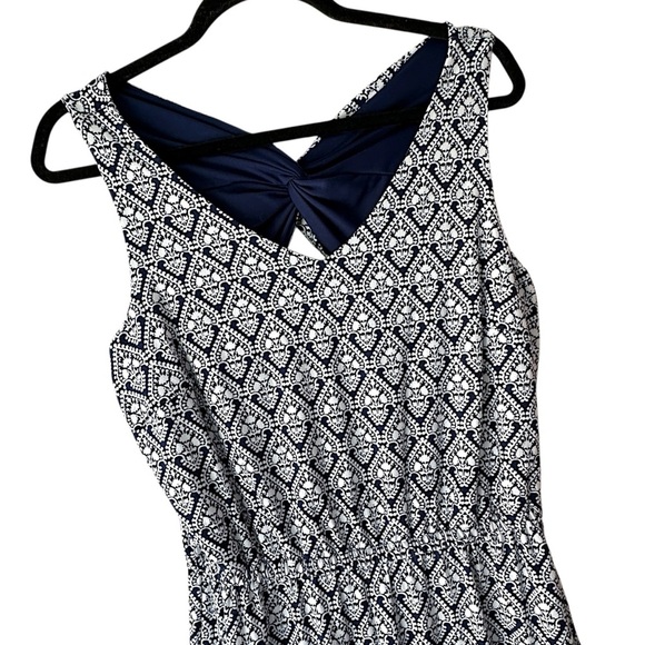 TALBOT’S | NWOT V-NECK TWIST BACK JERSEY KNIT JUMPSUIT NAVY & WHITE | SM PETITE - Picture 3 of 15